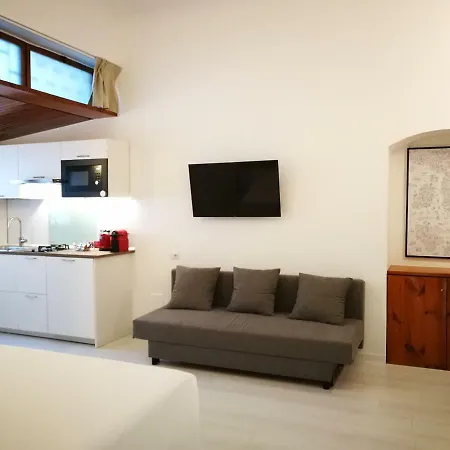 Carulli 69 - Flexible Check-In Apartments Bari Exterior photo